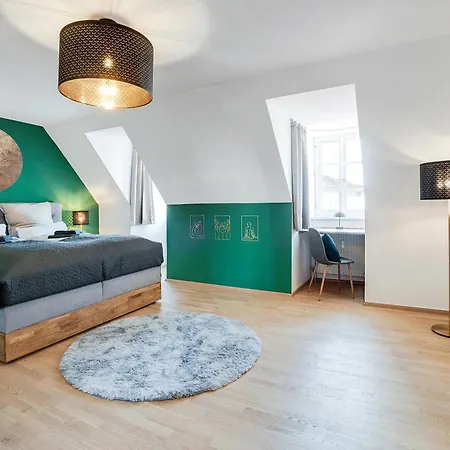 Emerald Design - Historic Center With Free Parking & Panoramic View By Hero Homes Apartment *