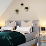 Apartment Emerald Design - Historic Center With Free Parking & Panoramic View By Hero Homes Graz