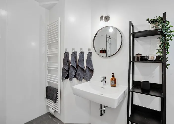 شقة Emerald Design - Historic Center With Free Parking & Panoramic View By Hero Homes