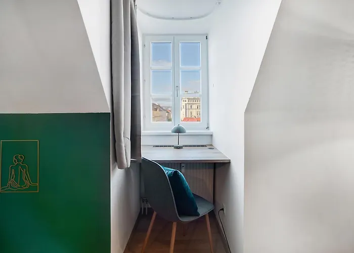 Emerald Design - Historic Center With Free Parking & Panoramic View By Hero Homes *