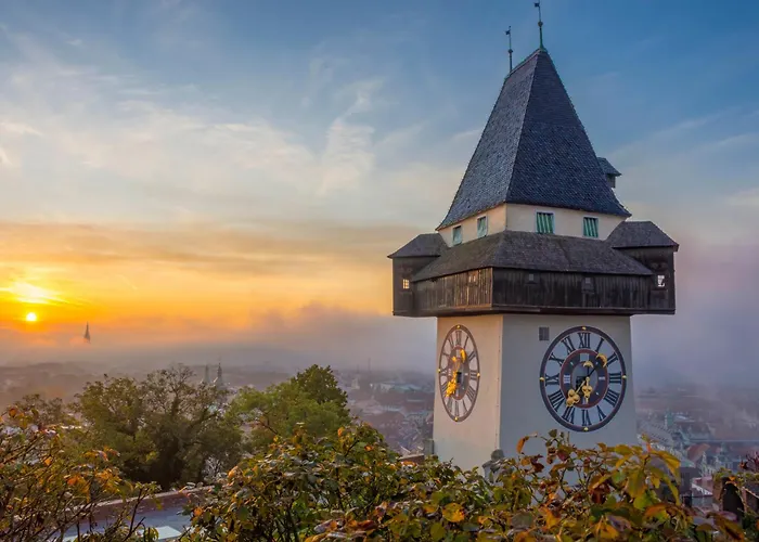 Emerald Design - Historic Center With Free Parking & Panoramic View By Hero Homes *